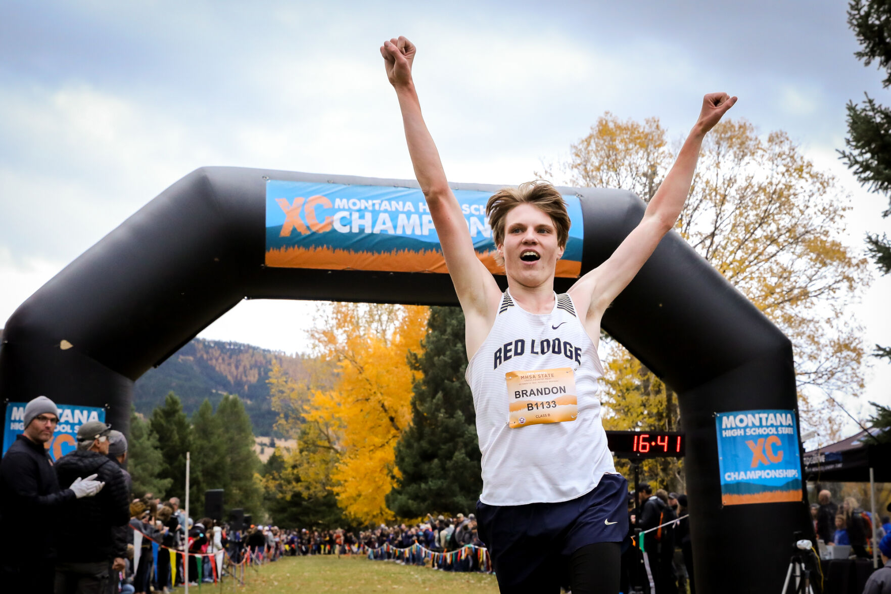 102421-mis-spt-crosscountry-11.jpg